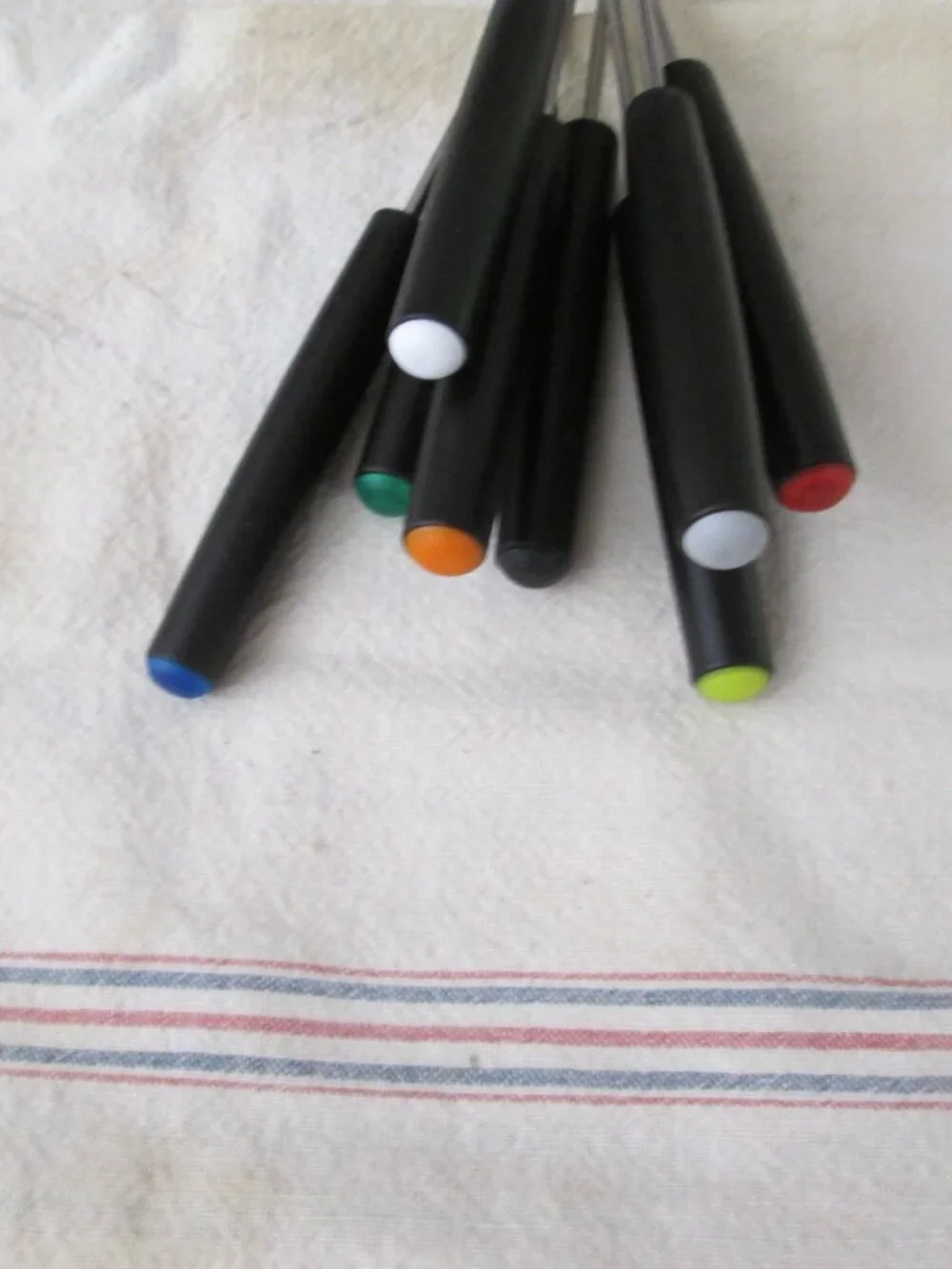 oster vtg stainless color coded 70s fordue forks set of 8